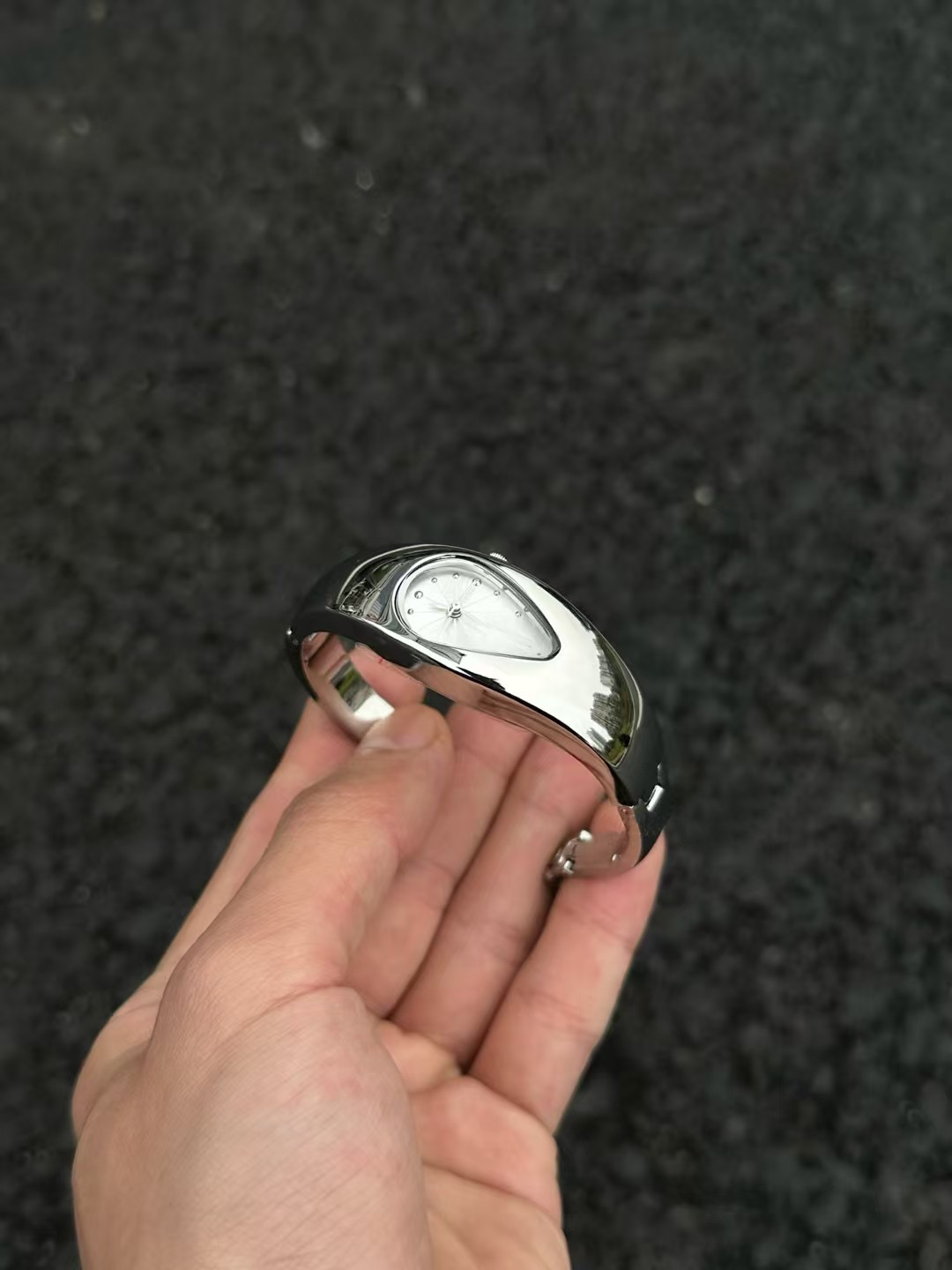 Vela Dripline Watch